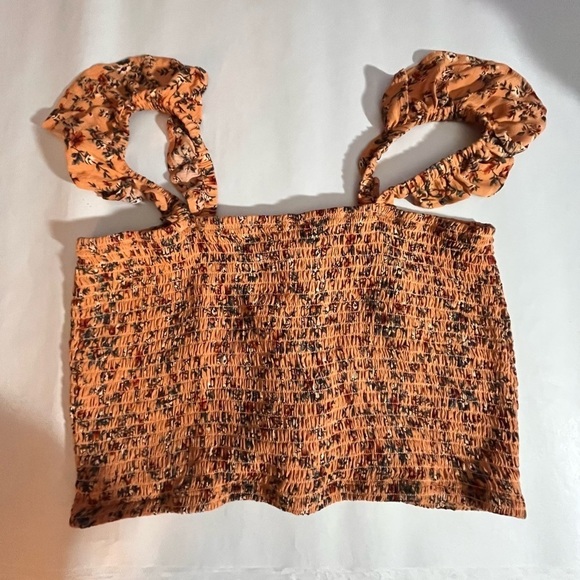 American Eagle Gold Smocked Flirty Stretchy Ruched Summer Crop Top Tank Large - Picture 6 of 7